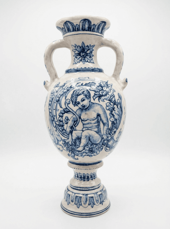 Jarrón de cerámica artesanal pintado a mano con esmaltes tradicionales