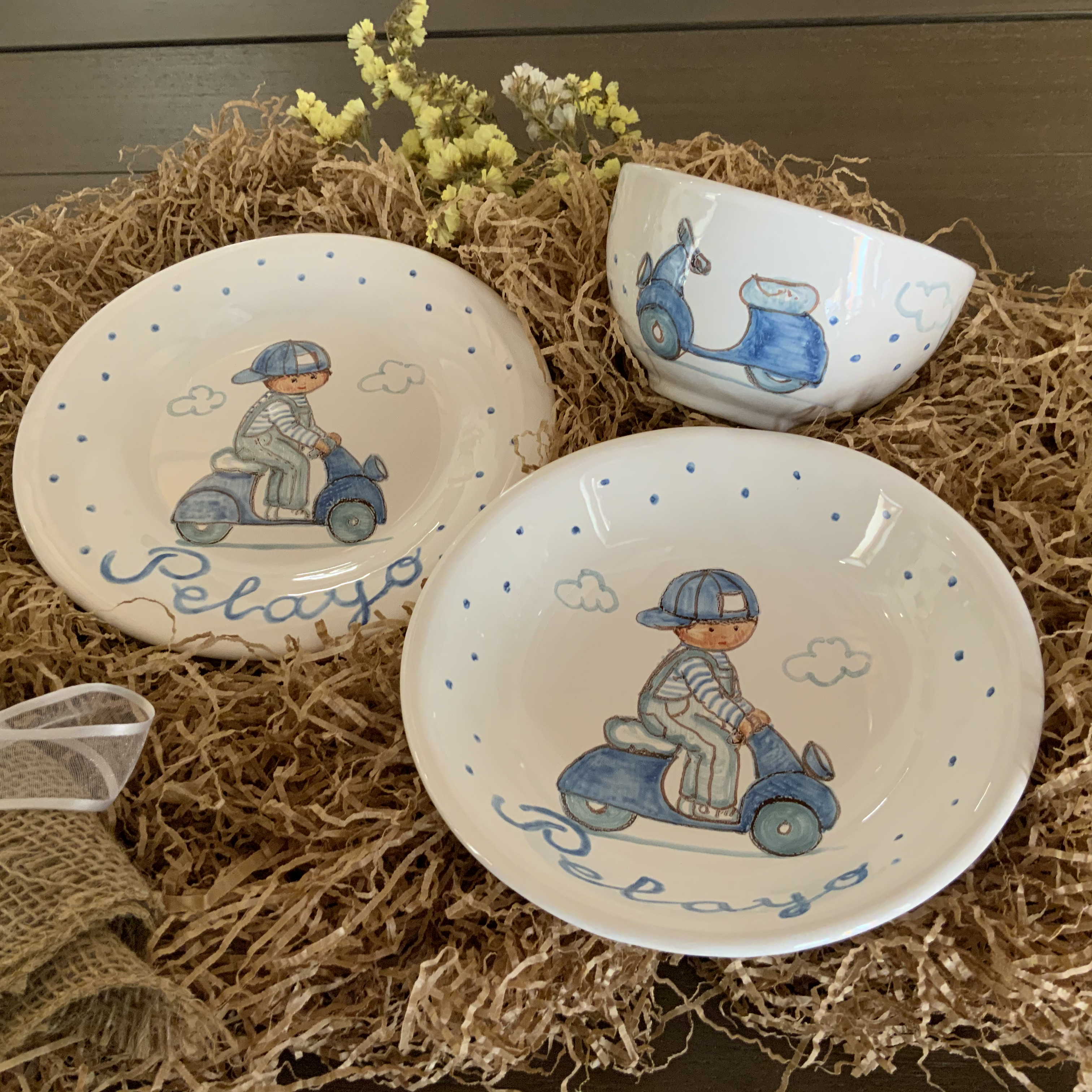 Cerámica infantil personalizada pintada a mano en Triana