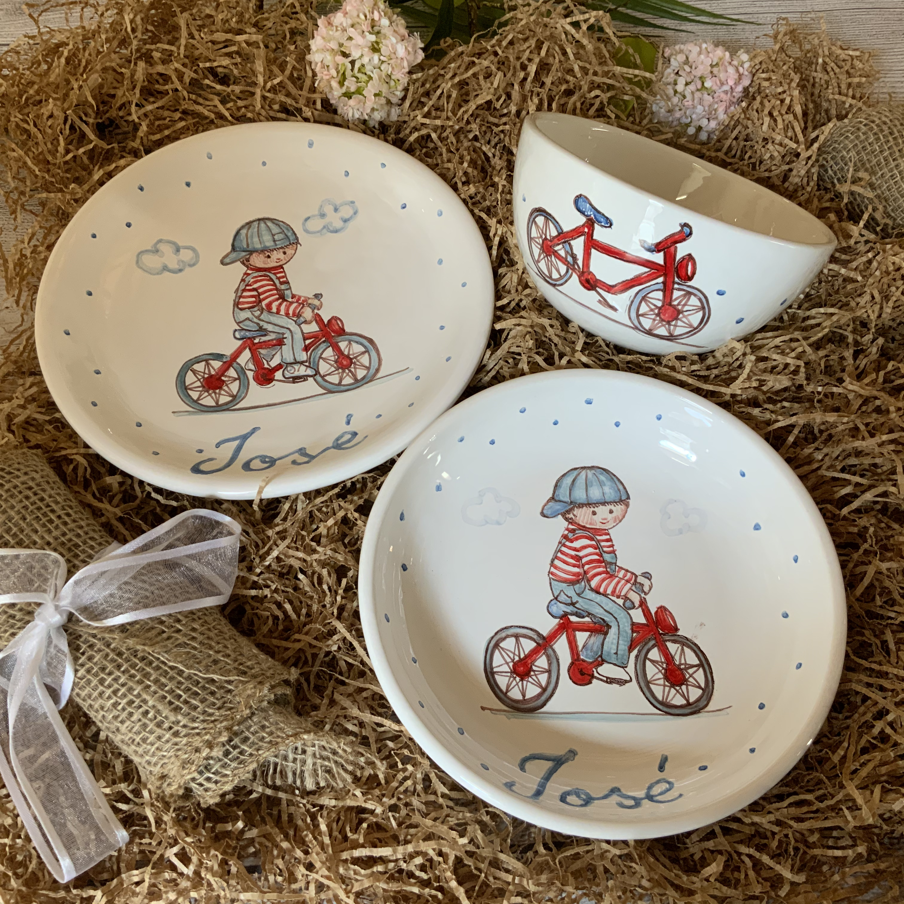 Cerámica infantil para mesa del bebé pintada a mano